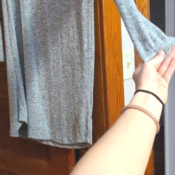 Last chance! NINE BRITTON Light Gray TUNIC SWEATER DRESS - Picture 4 of 6